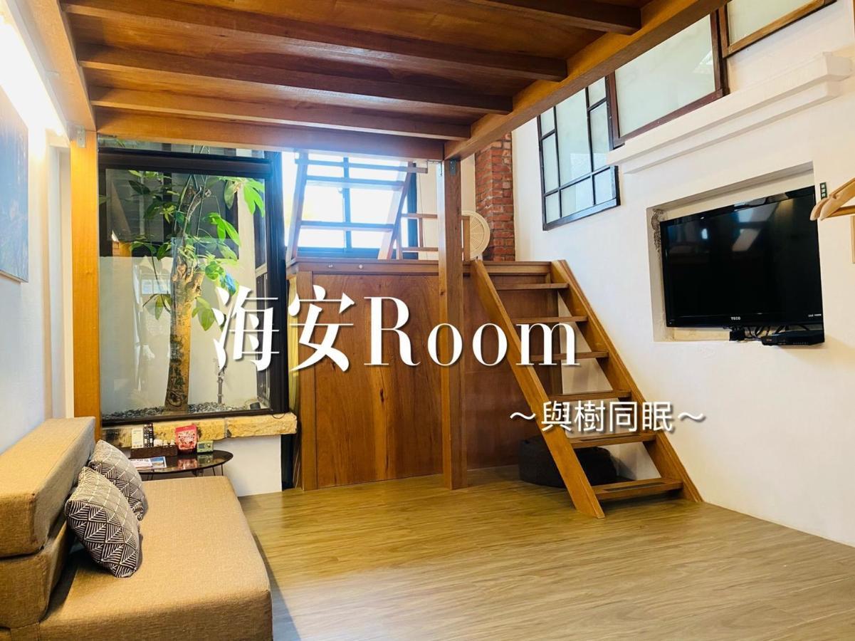 捉鳳凰 台南百年老宅包棟導覽民宿系列catchphoenix Centennial Guesthouse Esterno foto