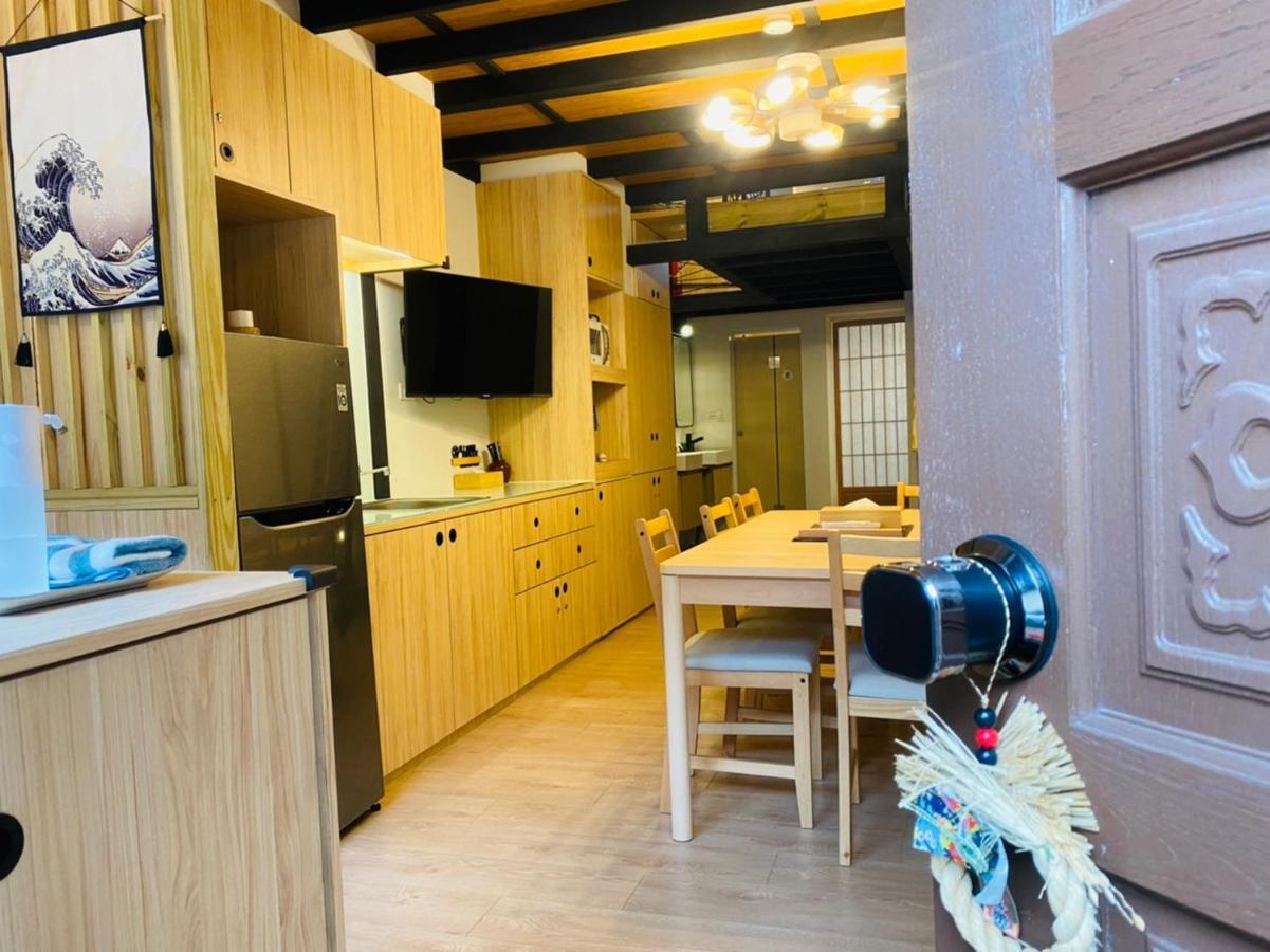 捉鳳凰 台南百年老宅包棟導覽民宿系列catchphoenix Centennial Guesthouse Esterno foto