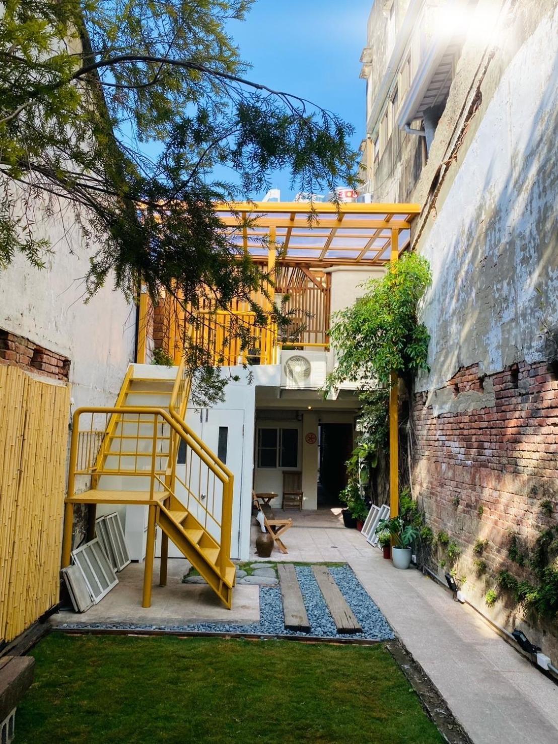 捉鳳凰 台南百年老宅包棟導覽民宿系列catchphoenix Centennial Guesthouse Esterno foto